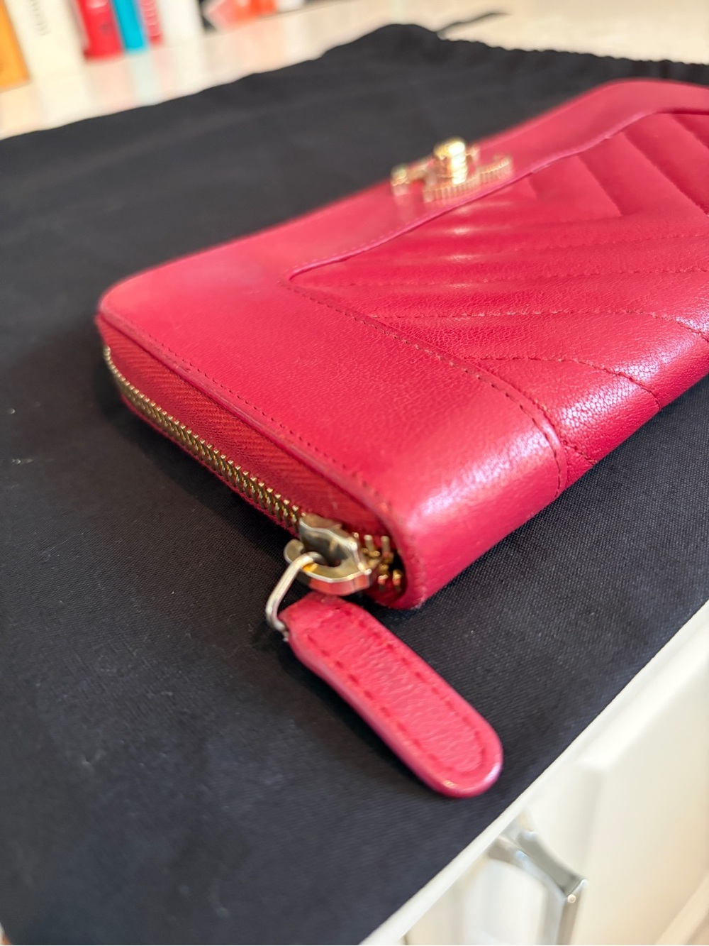 Chanel Quilted Chevron Zip Wallet - Picture 4 of 10